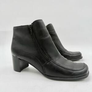 Thom McAn Size 7.5 Black Leather Chunky Heel 90's Y2K Ankle Boots Women's Zip Up